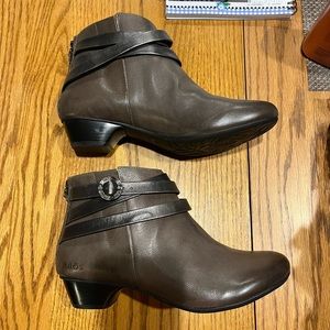 Taos booties. Grayish brown. Barely worn. Excellent condition.